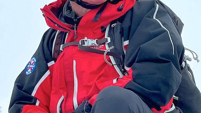 Image from the original article "Volunteer Mountain Rescuer Chris Lewis Dies After 2.5 Years of Recovery" (description needed)
